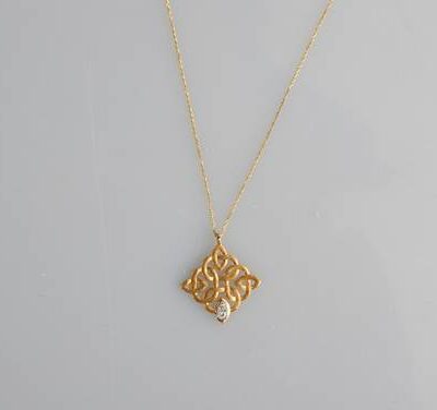 Tropical-Proof 14k Gold: Styling Jewellery in Singapore