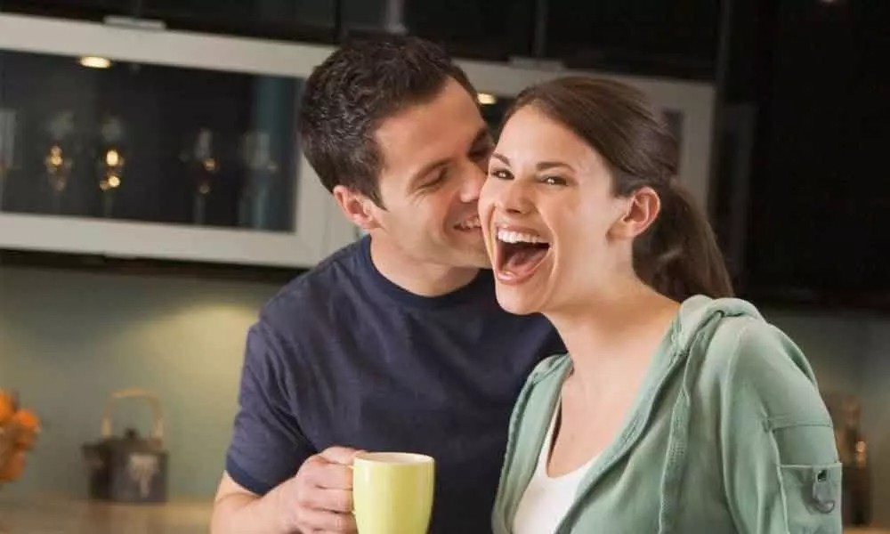 Relaxed Weekend Interaction Trends Influencing Modern Social Lifestyle Choices